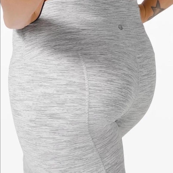 Lululemon leggings - Picture 3 of 4